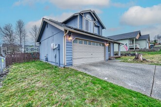 1409 196th St Ct E in Spanaway, WA - Building Photo - Building Photo