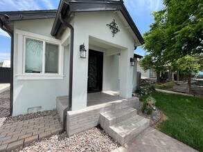 4460 Forest St in Riverside, CA - Building Photo - Building Photo