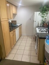 3317 N Claremont Ave in Chicago, IL - Building Photo - Building Photo