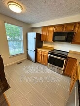1353 E Spring Meadow Ct in Edgewood, MD - Building Photo - Building Photo