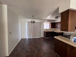 3627-3633 S Shady St in Visalia, CA - Building Photo - Building Photo