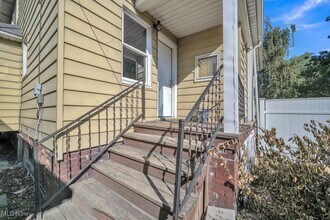 1457 W 114th St in Cleveland, OH - Building Photo - Building Photo