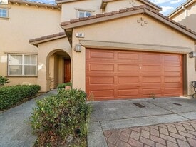 107 San Ramon Ct in San Pablo, CA - Building Photo