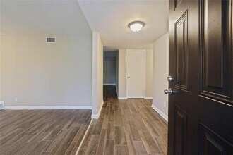 6570 Kimberly Mill Rd in Atlanta, GA - Building Photo - Building Photo