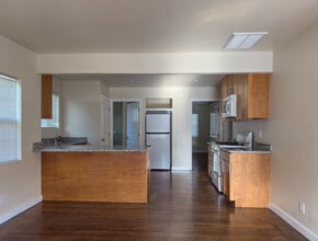 22766 4th St in Hayward, CA - Building Photo - Building Photo