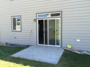 1740 SW Panorama Dr in Pullman, WA - Foto de edificio - Building Photo