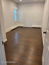 14 Main St in Farmingdale, NJ - Building Photo - Building Photo