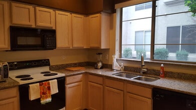 8180 E Shea Blvd in Scottsdale, AZ - Building Photo - Building Photo