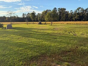 4995 Page Rd in Galivants Ferry, SC - Building Photo - Building Photo
