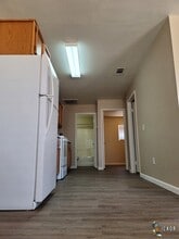 564 Adams Ave-Unit -7,8 in El Centro, CA - Building Photo - Building Photo