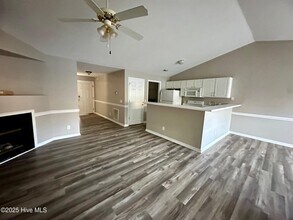 2217 Locksley Woods Dr in Greenville, NC - Building Photo - Building Photo