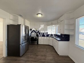 602 Canton in San Antonio, TX - Building Photo - Building Photo