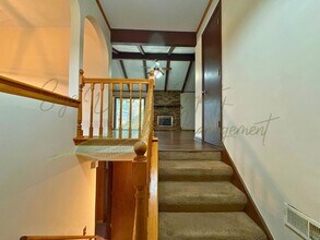 1313 NW Covington Dr in Blue Springs, MO - Building Photo - Building Photo