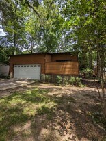 2983 Bay Shore Dr in Tallahassee, FL - Building Photo