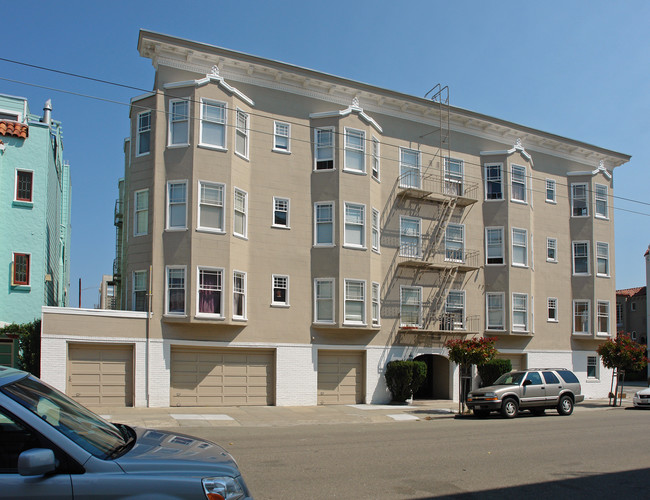 2300 Francisco St in San Francisco, CA - Building Photo - Building Photo