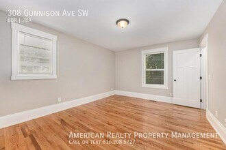 308 Gunnison Ave SW in Grand Rapids, MI - Building Photo - Building Photo