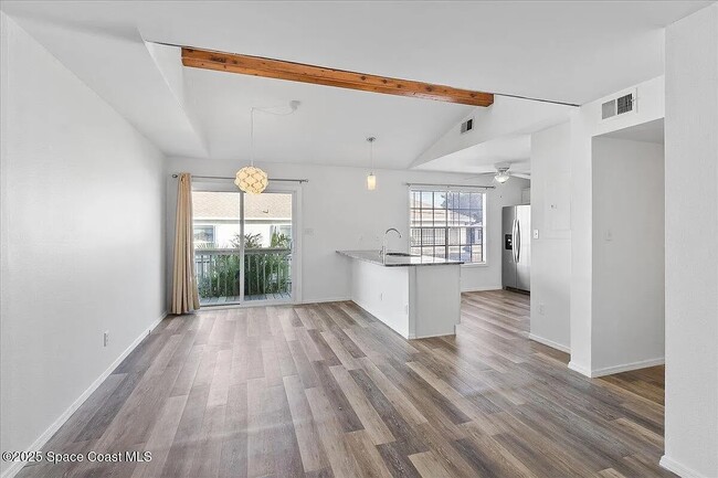 935 South Patrick Dr in Satellite Beach, FL - Building Photo - Building Photo