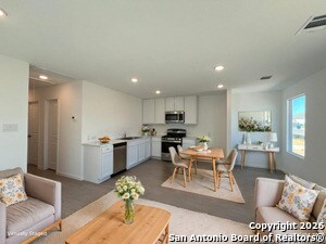 6731 Chert Chase in Elmendorf, TX - Building Photo - Building Photo