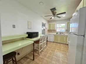 5780 Fernley Dr W in West Palm Beach, FL - Building Photo - Building Photo
