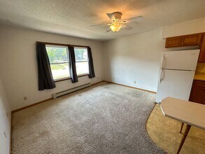 2929 West Street in Ames, IA - Building Photo - Interior Photo