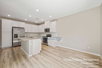 2327 Comstock Ln in Lincoln, CA - Building Photo - Building Photo