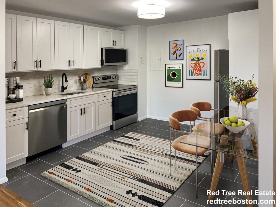 880 E 4th St, Unit 3 in Boston, MA - Foto de edificio