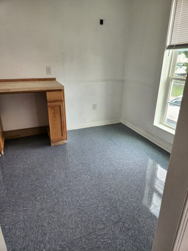 105 W Avenue H, Unit 103 in Nolanville, TX - Building Photo - Building Photo