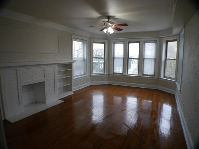 1948 E 72nd Pl in Chicago, IL - Building Photo - Building Photo