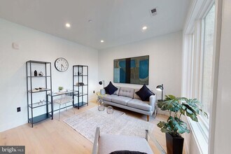 1312 13th St NW, Unit 1312 13th St NW Unit 9 in Washington, DC - Building Photo - Building Photo