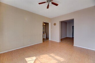 4427 Athlone Ave, Unit 1st Flr in St. Louis, MO - Building Photo - Building Photo