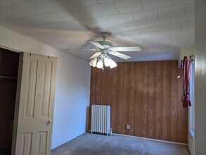 305 Mahantongo St, Unit Apartment #4 in Pottsville, PA - Building Photo - Building Photo