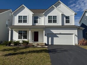 6706 Boone Dr in Shawnee Hills, OH - Foto de edificio - Building Photo