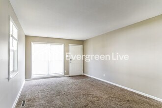 1665 Shady Lane Rd in Columbus, OH - Building Photo - Building Photo