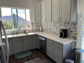 1181 Lunalilo Home Rd in Honolulu, HI - Building Photo - Building Photo