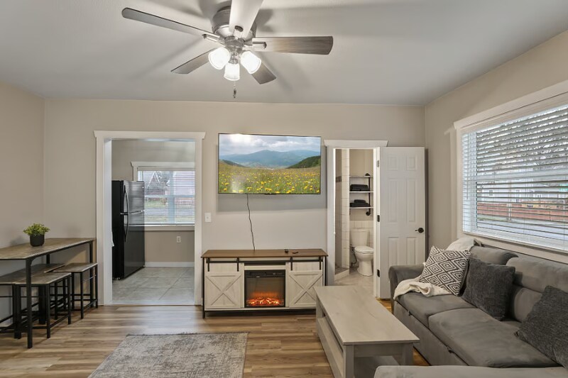 1001 N Elm St in Spokane, WA - Building Photo