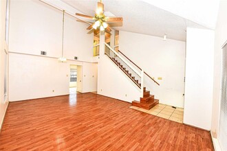 2108 Waterway Bend in Austin, TX - Building Photo - Building Photo