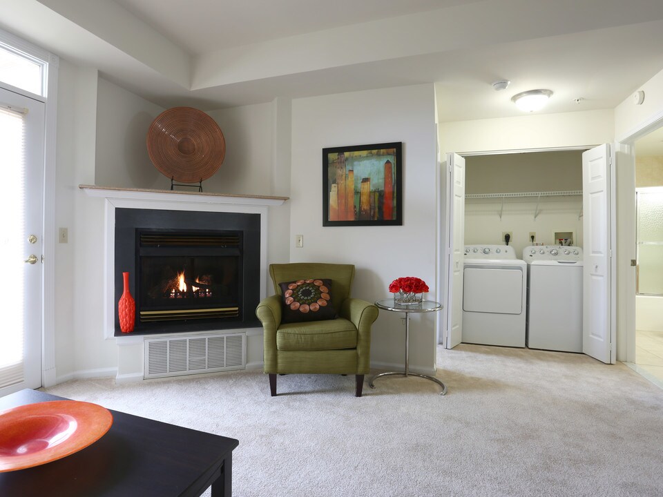 Amberley at Blue Bell in Blue Bell, PA - Foto de edificio