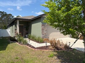 2021 Hemingway Cir in Groveland, FL - Building Photo