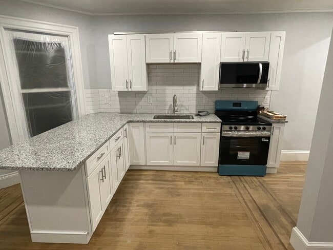 146 Mulberry St, Unit 1st Floor