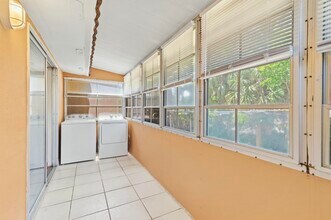 706 Saxony Pl in Delray Beach, FL - Building Photo - Building Photo