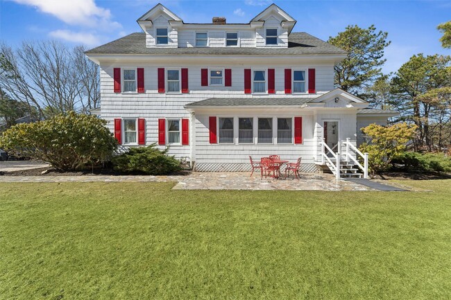 property at 27 Station Rd