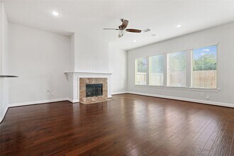 5166 Oasis Park Ln in Houston, TX - Building Photo - Building Photo