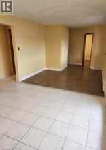 448 Hwy 8 in Hamilton, ON - Building Photo - Building Photo