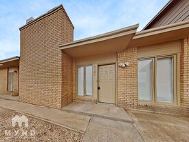 6181 34th St in Lubbock, TX - Building Photo