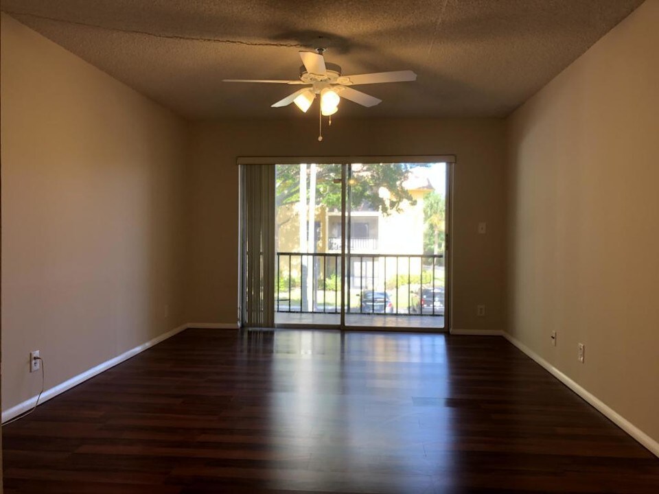 460 NW 20th St-Unit -2070 in Boca Raton, FL - Building Photo