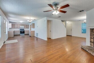 5224 Royal Burgess Dr in Fort Worth, TX - Building Photo - Building Photo