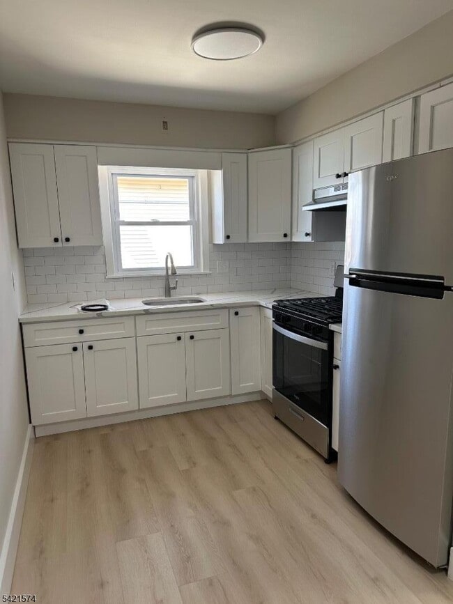 78 Burnet Ave in Maplewood, NJ - Building Photo - Building Photo