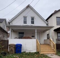 6118 24th Ave in Kenosha, WI - Building Photo