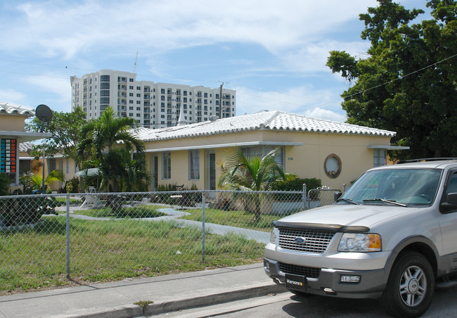 1730-1732 Fillmore St in Hollywood, FL - Building Photo - Building Photo