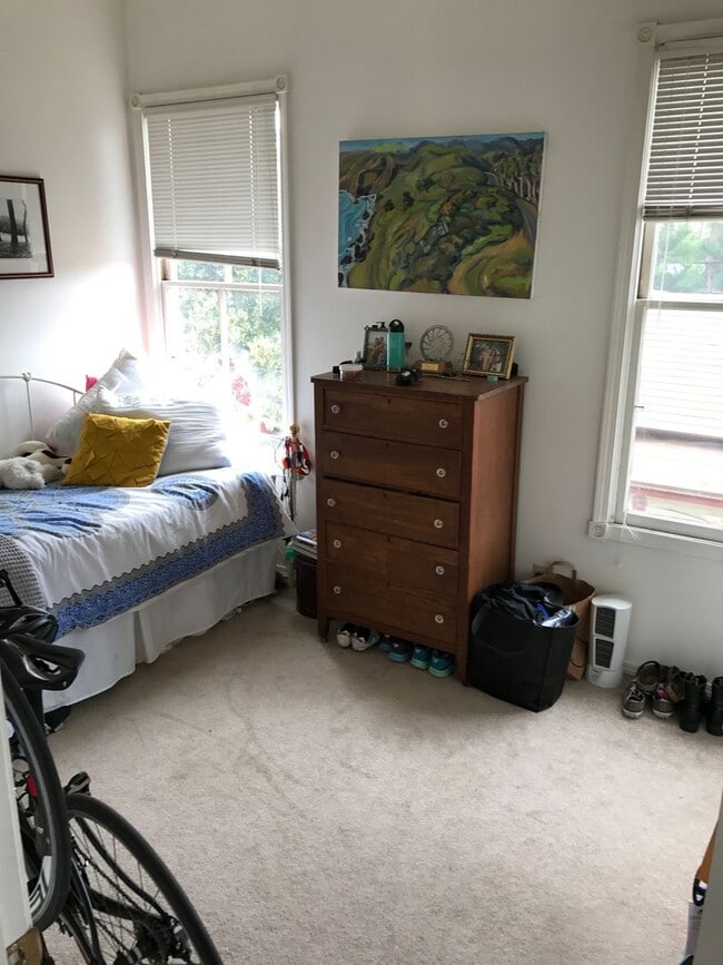 1763 Santa Barbara Ave